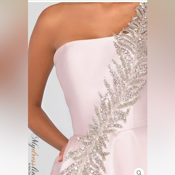 Terani Couture -
1912E9202 - One-Shoulder Long Ball Gown Size 8 in Blush - Picture 3 of 16